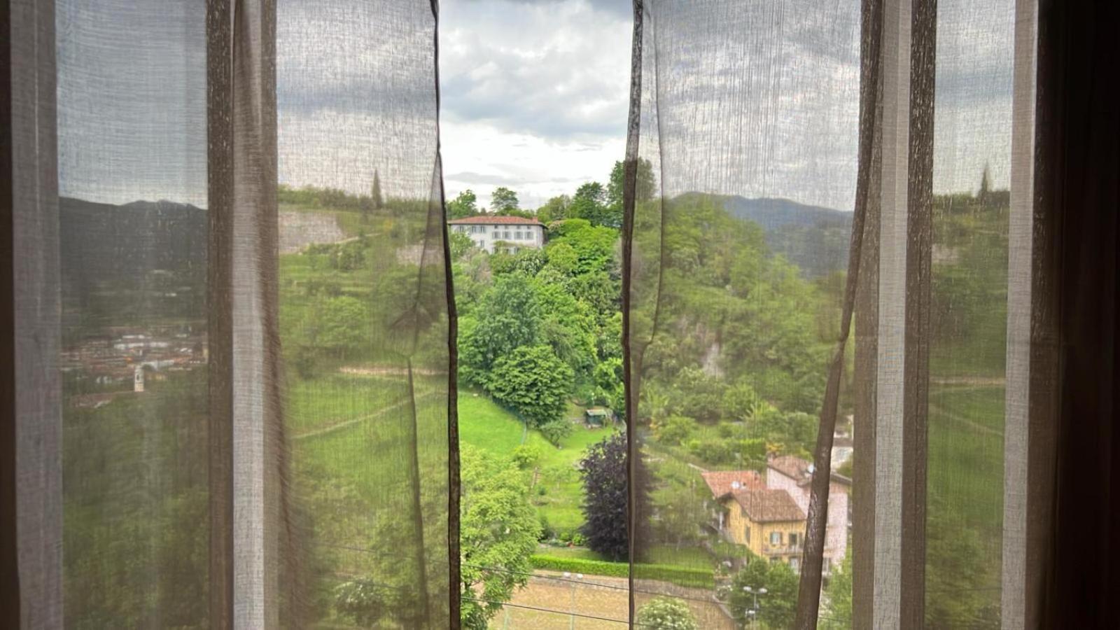 Buk - Appartamento Nel Cuore Di Citta Alta Bergamo Exterior foto